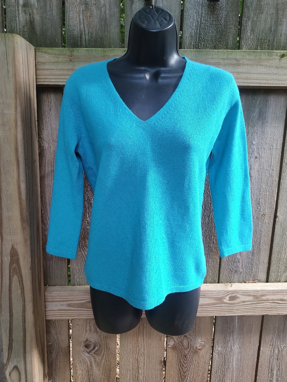 🏵️ MAG 100% Cashmere Turquoise Soft Lightweight V Neck Sweater